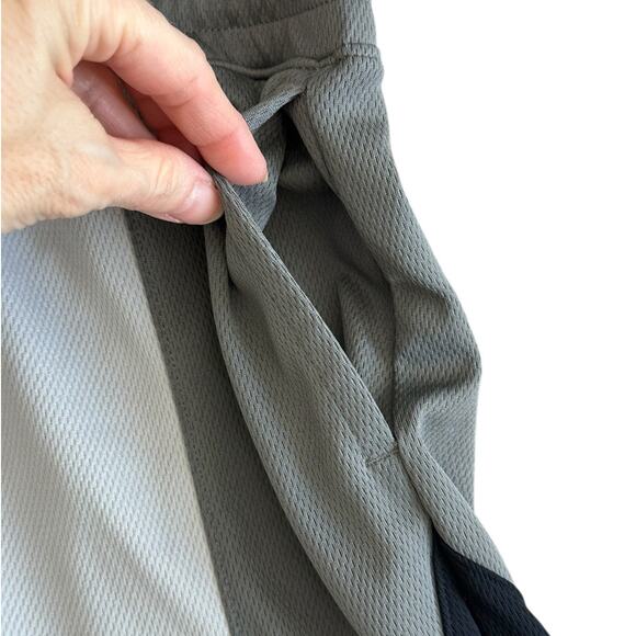 ABERCROMBIE Kids Gray Active Shorts 11/12 NWOT - Picture 2 of 4